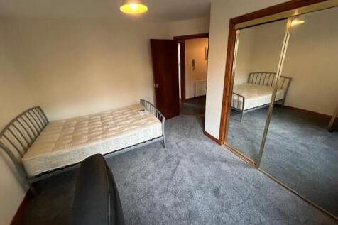 Flat 10. Whittet Court, Dundee,DD2 1ES photo 3