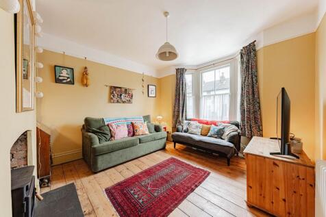 Living Room (1)