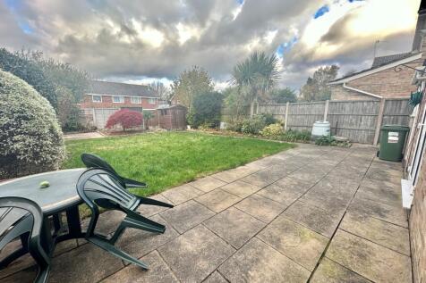 Verity Cresent, Canford Heath photo 4