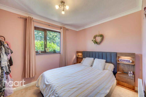 Witham, CM8 - property photo