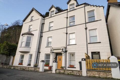 1-bed flat on Llwynon Gardens, Llandudno, LL30, £800/mo