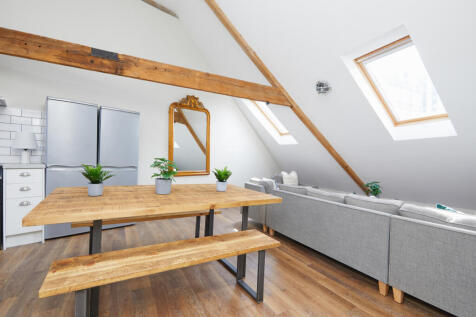 Shoe &amp; Boot Factory, Flat 20 Living Room 3