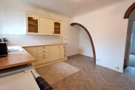 Wybunbury Road, Willaston, Nantwich photo 4