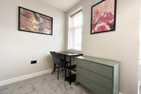 High Street, Studio 3, Fletton, PE2 photo 4