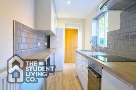 3-bed terraced on Brixton Road, Radford, £1,690/mo