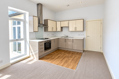 16 DANESCOURT MANOR photo 3