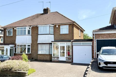 Summerfields Avenue Halesowen 1.jpg