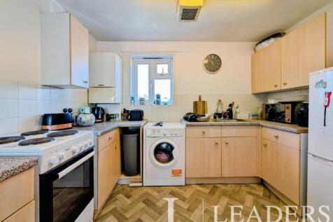 Victoria Court, Harlow, CM20 photo 4