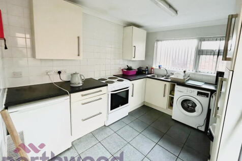 Lovely Lane, Warrington, WA5 photo 3