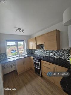Blackthorn Drive, Gosport, PO12 photo 5