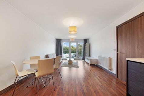 Kings Mill Way, Denham, UB9 photo 3