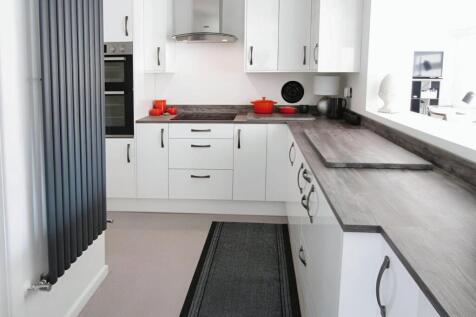 76f8525f-kitchen 202.jpg