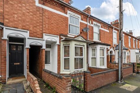 21 Claremont Road, Rugby (4).jpg