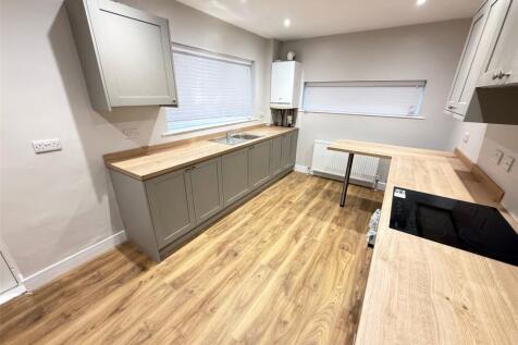 Farnham Road, Newton Hall, Durham, DH1 photo 4