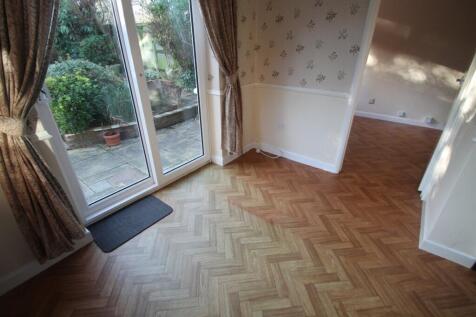 Sarum Crescent, Wokingham, Berkshire, RG40 photo 4