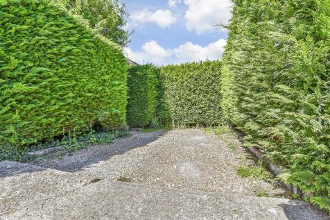 Driveway/Parking