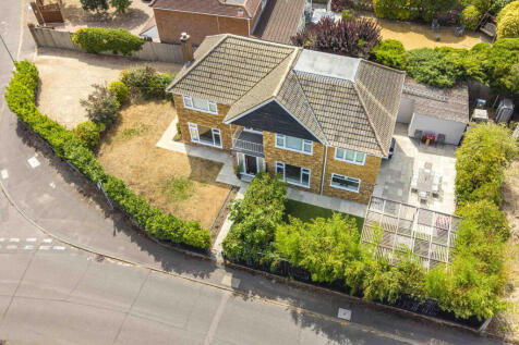 1 Cherrywood Gardens, HP10 9AX Drone (LOW RES)-2