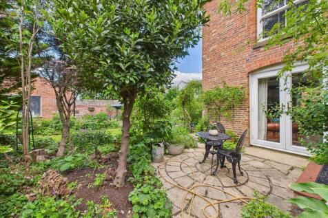 Hillcrest House, Husbands Bosworth