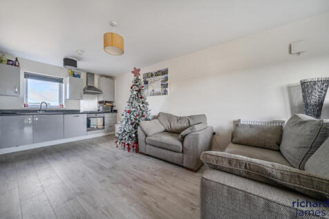 9d322fa00b414214b5cc25b00a9beac9