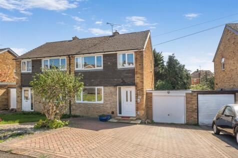 64 Wards Crescent, Bodicote-1.jpg