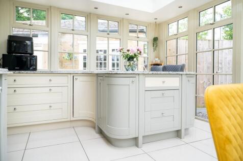 DINING LIVING KITCHEN