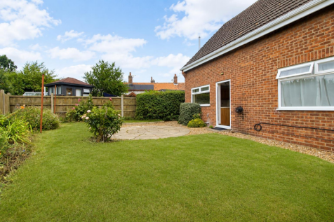 Rear garden 2.png