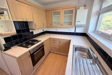 132 redhoave kitchen.jpg