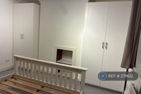 First Floor Bedroom Wardrobes