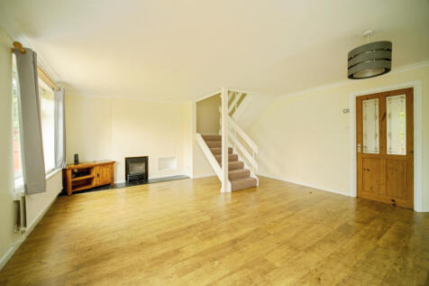 Bicknell Road, Camberley, Surrey, GU16 photo 4