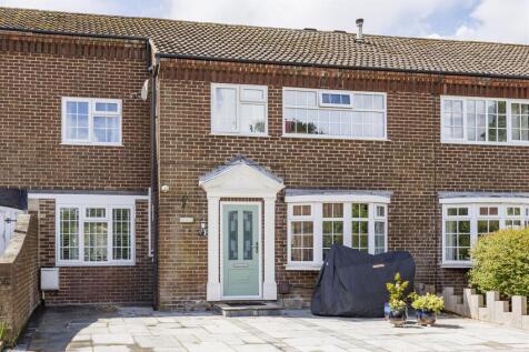 7_Croft_Court_4.jpg