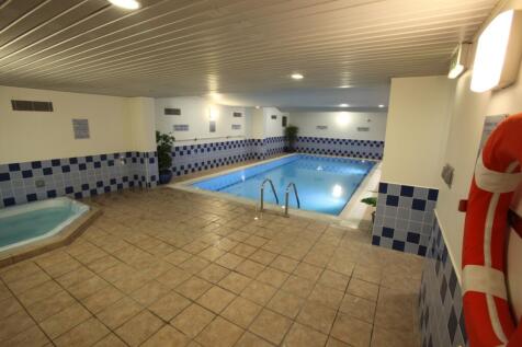Cayenne Court pool 2