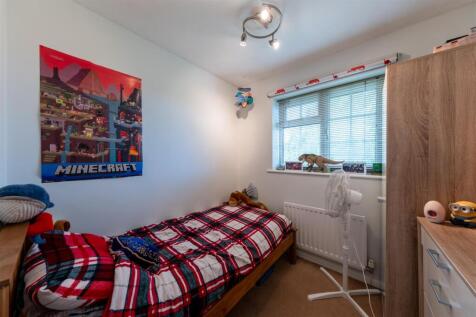 6 Warren Close-024.jpg