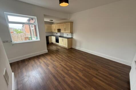 Castleford Road, Normanton, West Yorkshire, WF6 photo 3