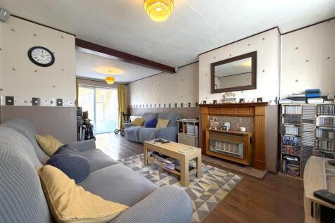 Generous Lounge/Diner 118