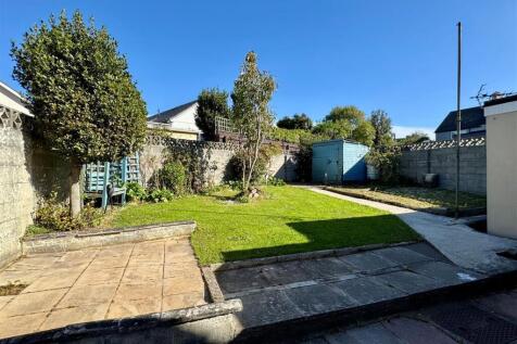 10 Parkland Close Garden