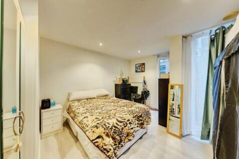 Aegean Apartments, 19 Western Gateway, E16 photo 4