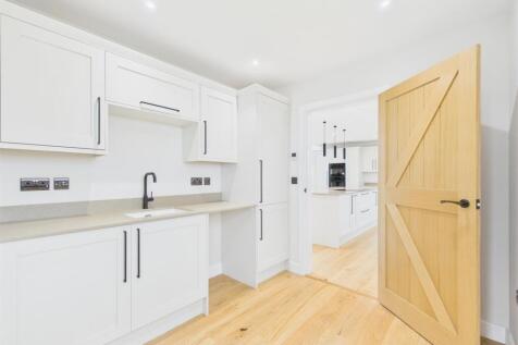 Thorpes Barn Photos (7).jpg