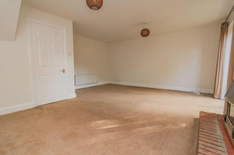 Living Room / Dining Room