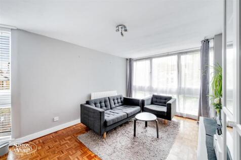 Flat 9, 31 Lenan Court-3.jpg