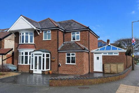 Garland Crescent Halesowen 1.jpg