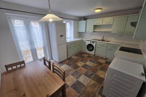 Routh Street, Beckton, London photo 3