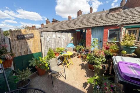 Garden and Outbuilding