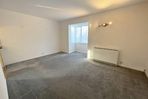 Living Room/Bedroom