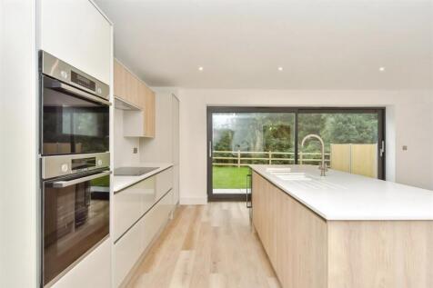 Heights 3 kitchen...