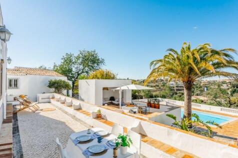 Almancil Fully Renovated 5 Bed Villa For Sale (25)