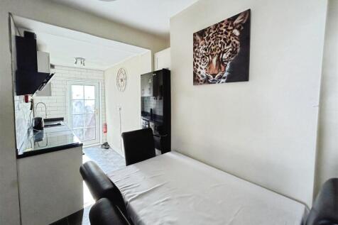 Cauldon Road, Stoke-On-Trent photo 4