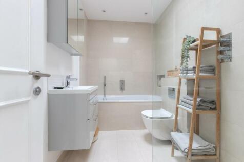 Ashbourne Grove 1B, W4 PH14.jpg