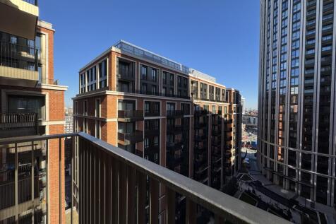 1-segrave-walk-w2-1bn-1023056