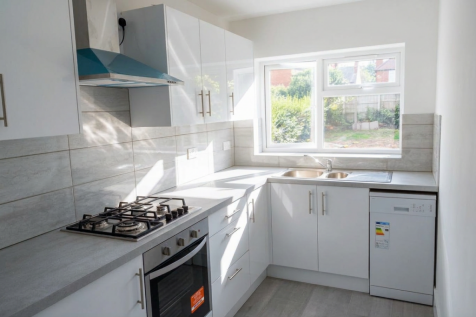 Queens Road - House Share - Non Ensuite, Beeston, East Midlands, NG9 photo 3