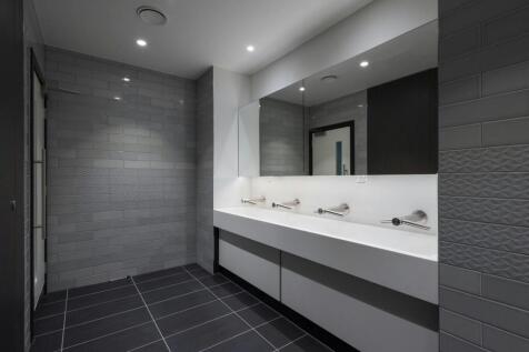 1220 Bathroom.jpeg